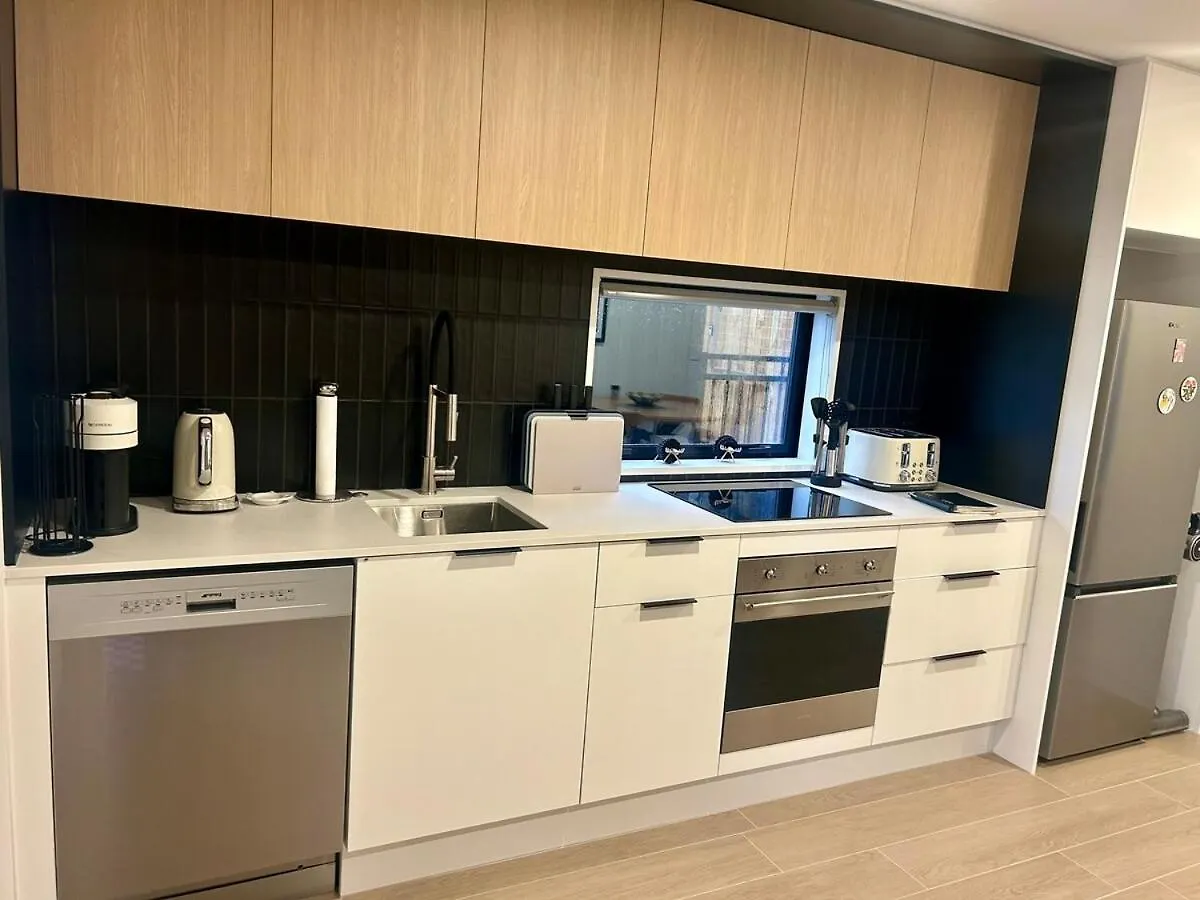 Two Units - 4 Bedrooms - 4 Bathrooms Κράισττσερτς Διαμέρισμα