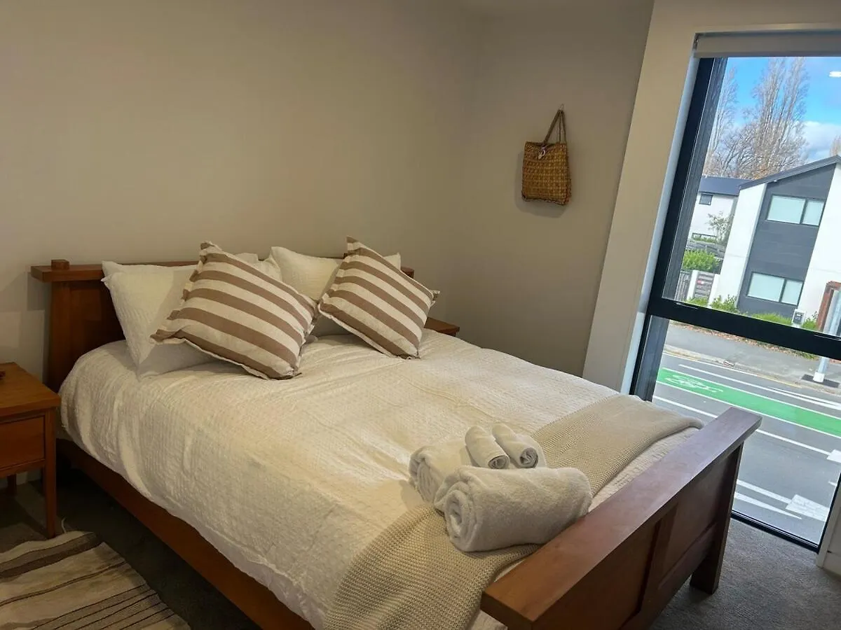 Διαμέρισμα Two Units - 4 Bedrooms - 4 Bathrooms Κράισττσερτς Νέα Ζηλανδία