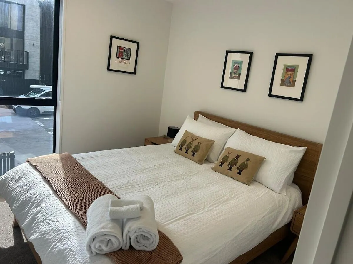 Two Units - 4 Bedrooms - 4 Bathrooms Κράισττσερτς